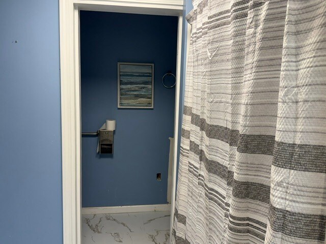 More Photos Of 12 Shelby St, Jamestown Light Distribution For Sale