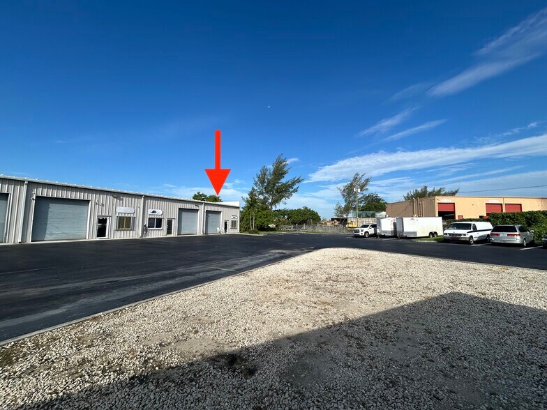 More Photos Of 802 Old Dixie Hwy, West Palm Beach Unknown For Lease