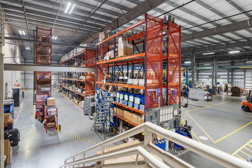 More Photos Of 1257 Southern Minerals Rd, Corpus Christi Warehouse For Sale