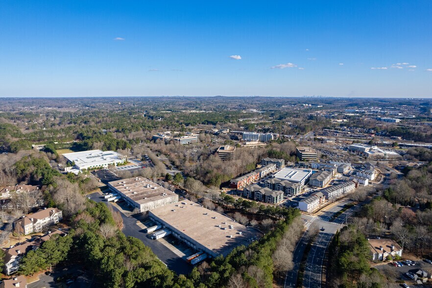 More Photos Of 300 Townpark Dr NW, Kennesaw Distribution For Lease