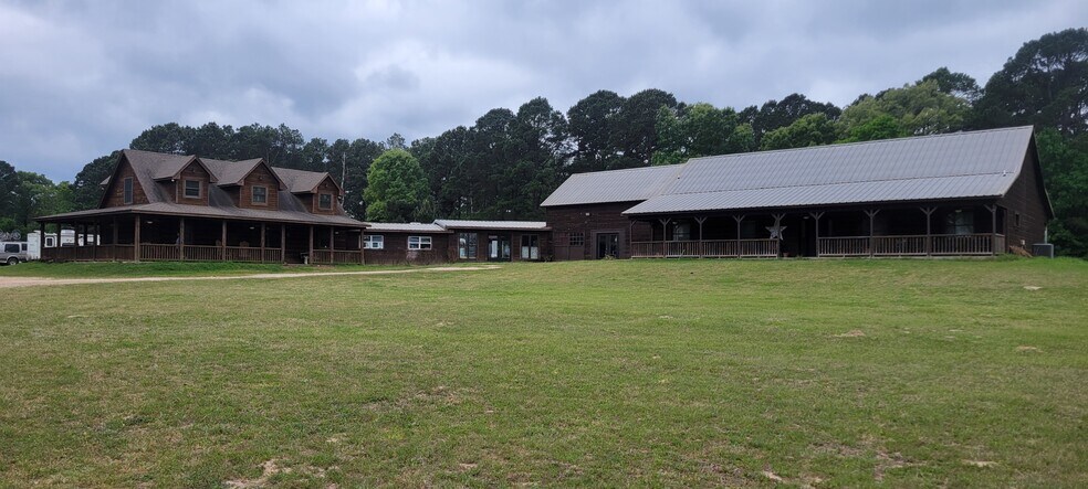 More Photos Of 766 County Road 4640, Winnsboro Specialty For Sale