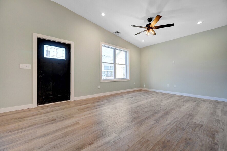 More Photos Of 119 Prospect Ave, Scranton Multifamily For Sale