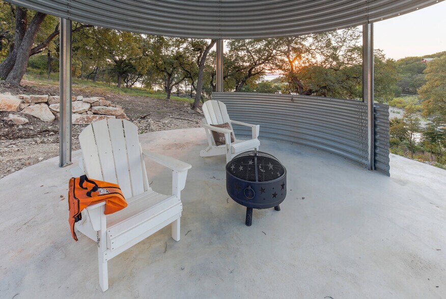 More Photos Of 420 Simon Crest, Canyon Lake Hospitality For Sale