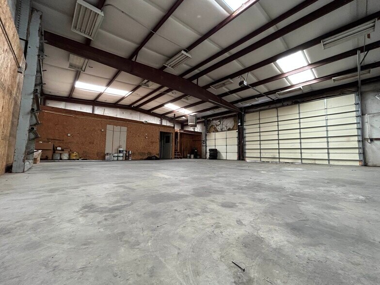 More Photos Of 717 5th St, Prescott Manufacturing For Lease
