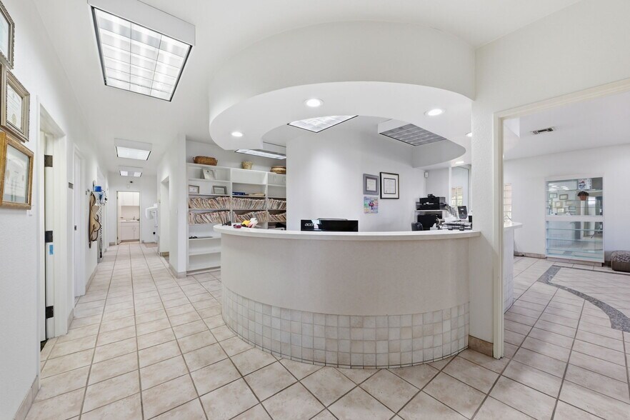 More Photos Of 2315 E Tropicana Ave, Las Vegas Medical For Sale