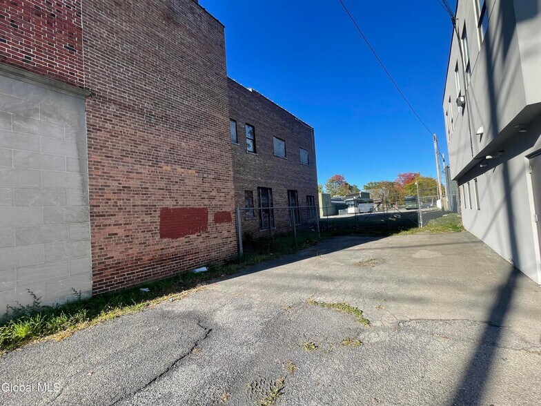 More Photos Of 907 Albany St, Schenectady Police Fire Station For Sale