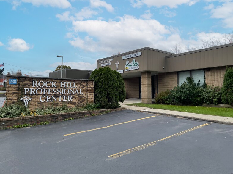 More Photos Of 230 Rock Hill Dr, Rock Hill Medical For Lease