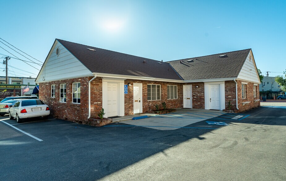 More Photos Of 2028 Lake Ave, Altadena Medical For Lease