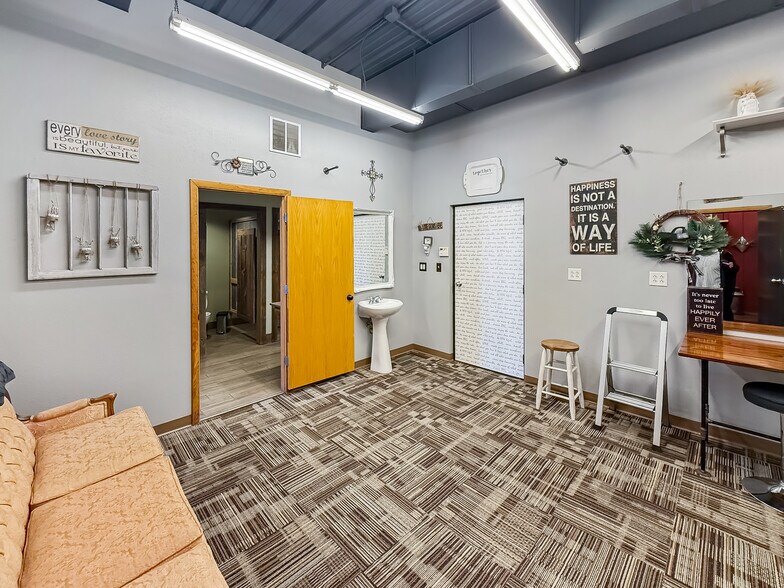 More Photos Of 3408 Clarke St, Norwalk Specialty For Sale