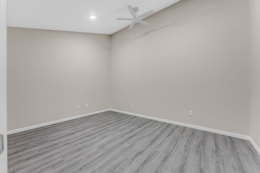 More Photos Of 1189 Pineview Dr, Morgantown Medical For Lease