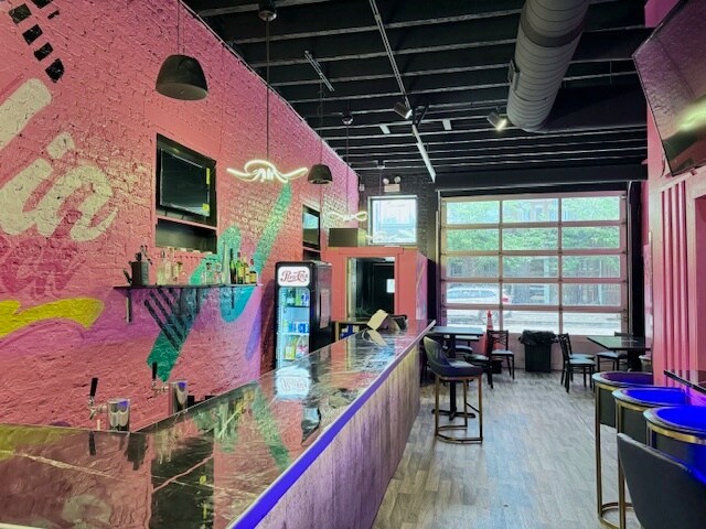 More Photos Of 116 N Aberdeen St, Chicago Restaurant For Sale