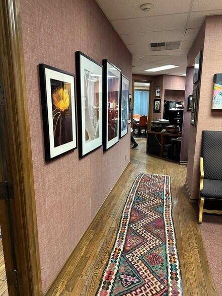 More Photos Of 8330-8350 Meadow Rd, Dallas Office For Sale