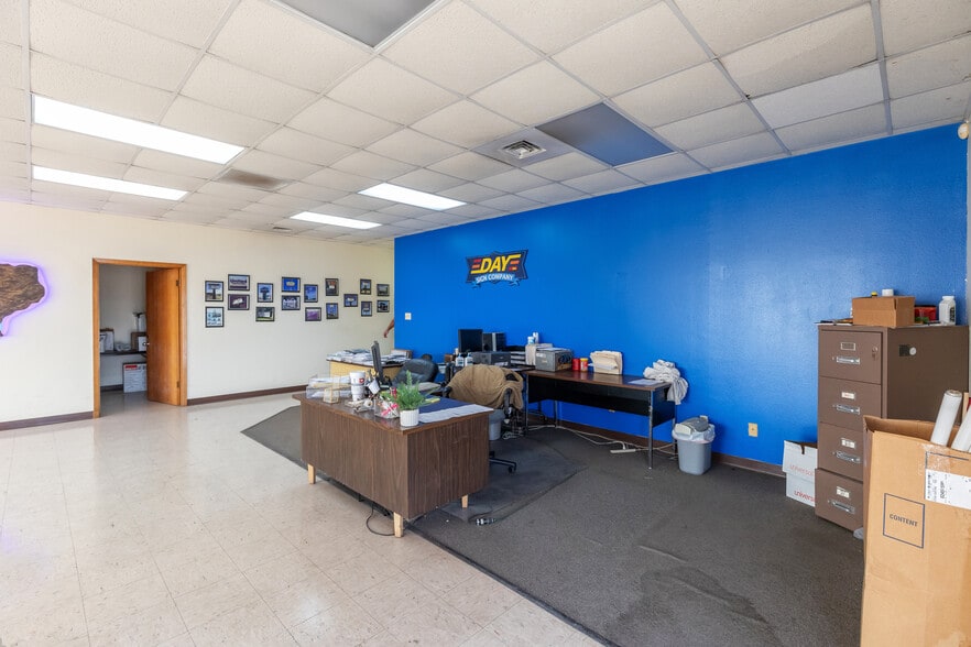 More Photos Of 5050 E Hwy 80, Abilene Manufacturing For Sale