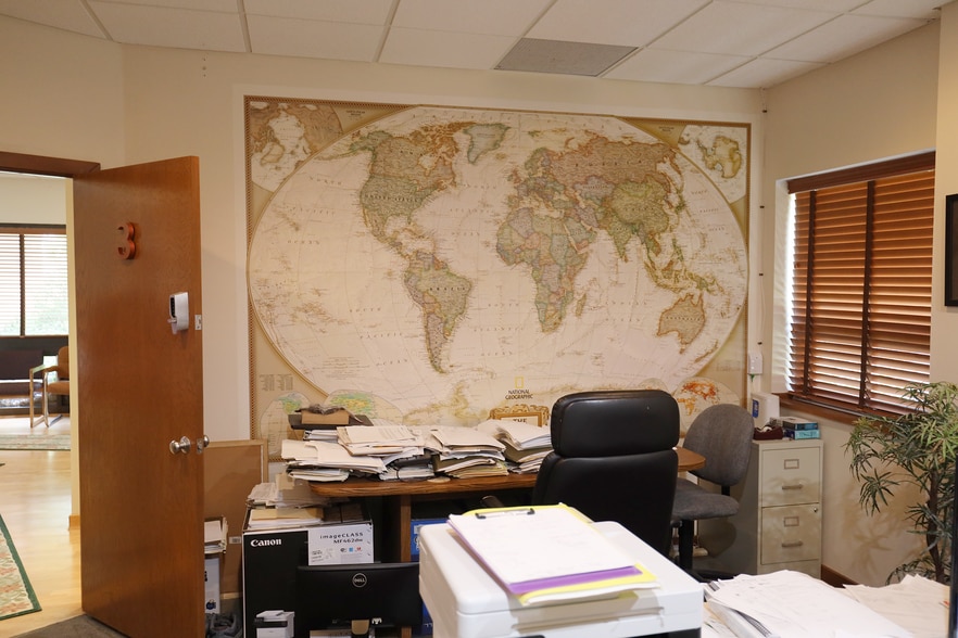 More Photos Of 7055 Engle Rd, Middleburg Heights Office For Sale