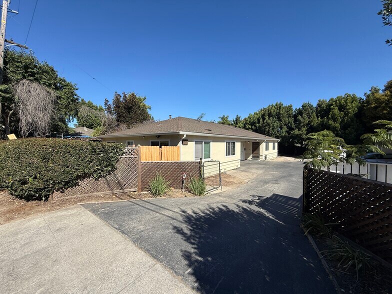 More Photos Of 1811 Woodland Ave, East Palo Alto Multifamily For Sale