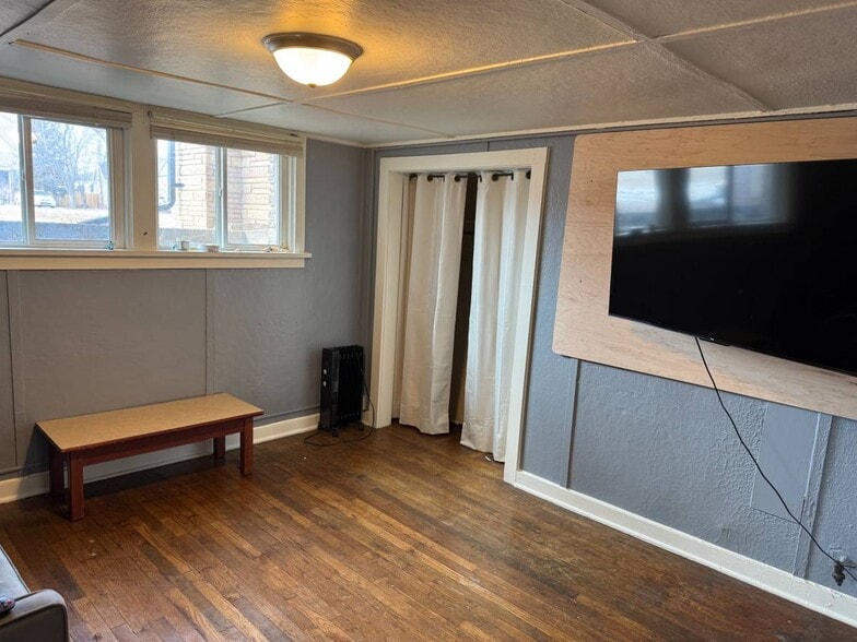 More Photos Of 620 West Blvd, Rapid City Storefront Retail Office For Sale