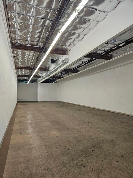 More Photos Of 1116 E 12th St, Los Angeles Warehouse For Sale