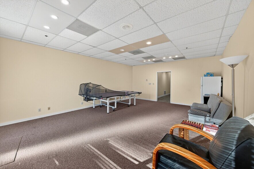 More Photos Of 20 S Linden Ave, South San Francisco Warehouse For Sale
