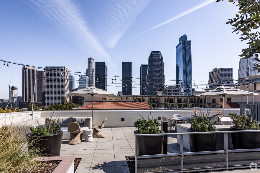 More Photos Of 1120 W 6th St, Los Angeles Apartments For Lease