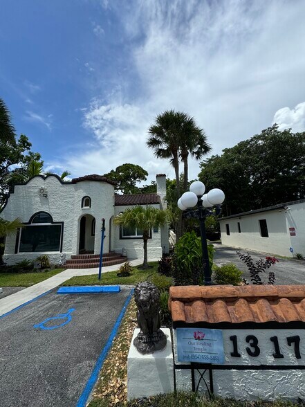 More Photos Of 1317 SE 4th Ave, Fort Lauderdale Office Residential For Sale