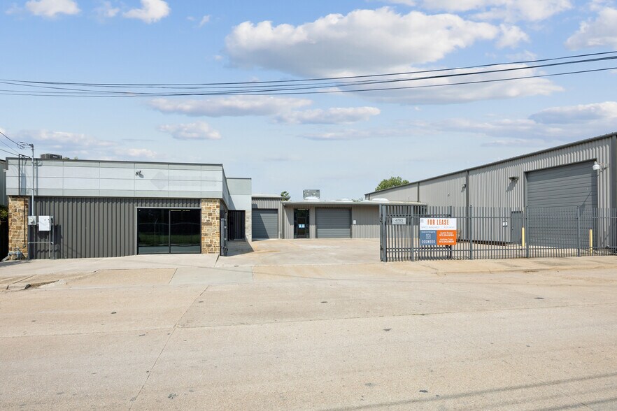 Primary Photo Of 4763 Vicksburg St, Dallas Distribution For Lease