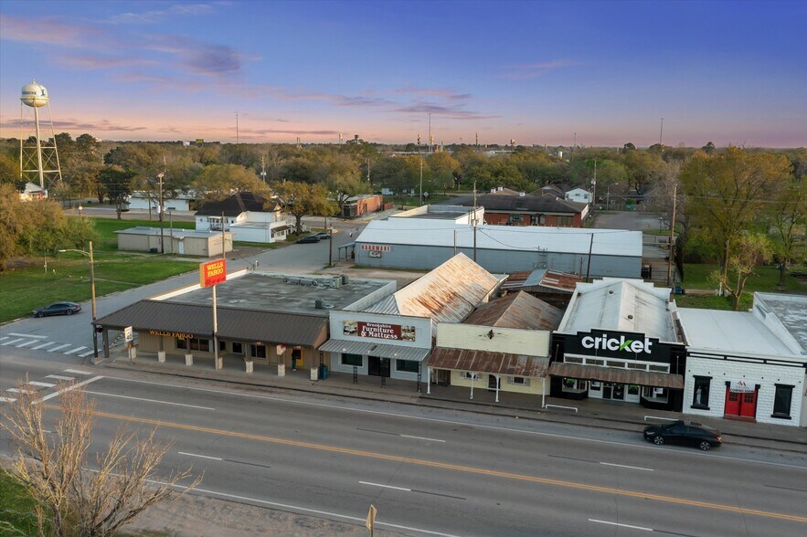 More Photos Of 4111 Highway 90, Brookshire Storefront Retail Office For Sale