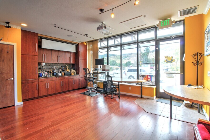 More Photos Of 4520 Broadway St, Boulder Storefront Retail Office For Sale