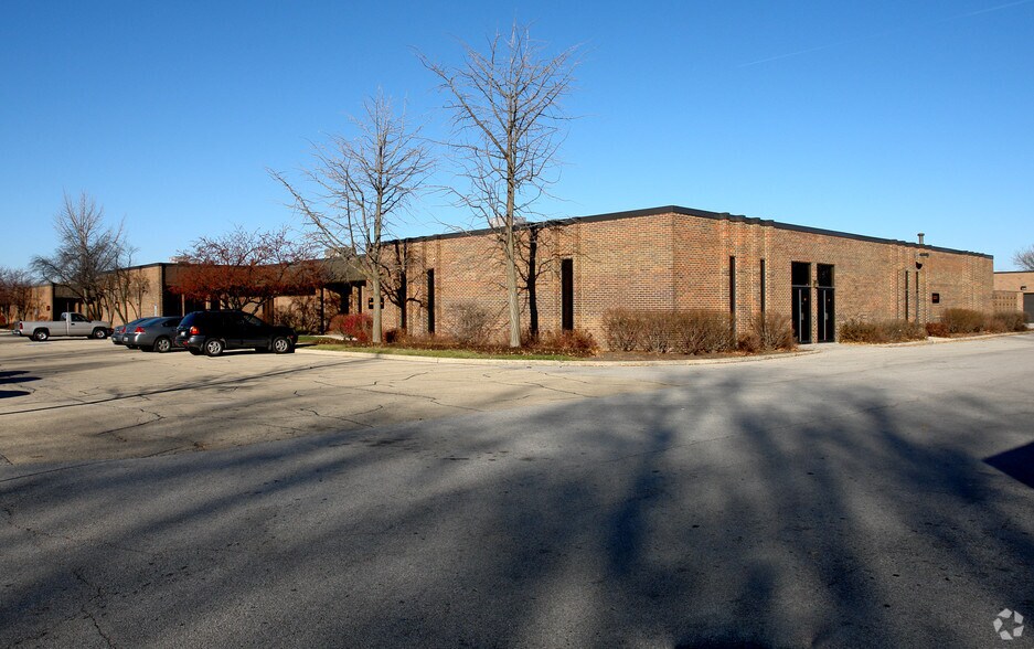 More Photos Of 245 W Roosevelt Rd, West Chicago Manufacturing For Lease