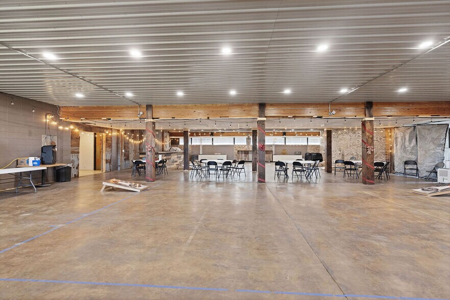 More Photos Of 307 N Main St, Loraine Lodge Meeting Hall For Sale