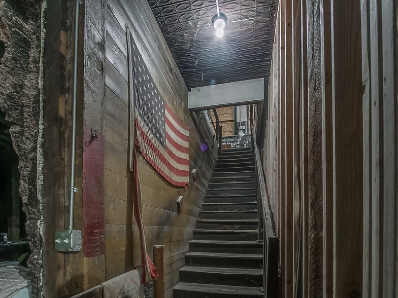 More Photos Of 1144 NW 4th St, Oklahoma City Manufacturing For Sale