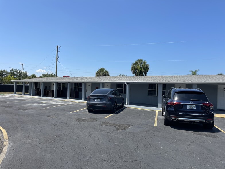 More Photos Of 10151 Tamiami Trl, Punta Gorda Hotel For Sale