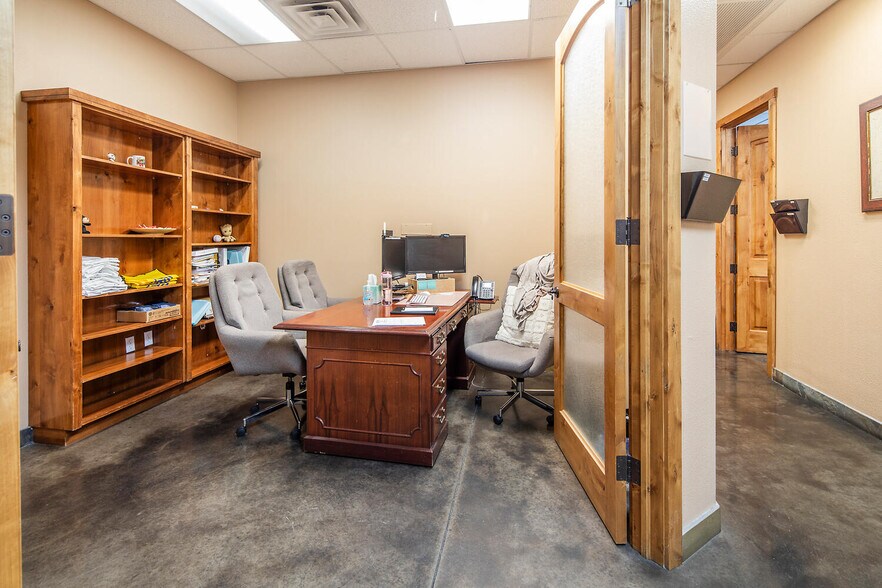 More Photos Of 7860 W Sahara Ave, Las Vegas Medical For Sale