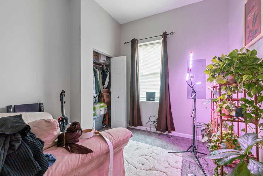 More Photos Of 1918 McCulloh St, Baltimore Apartments For Sale