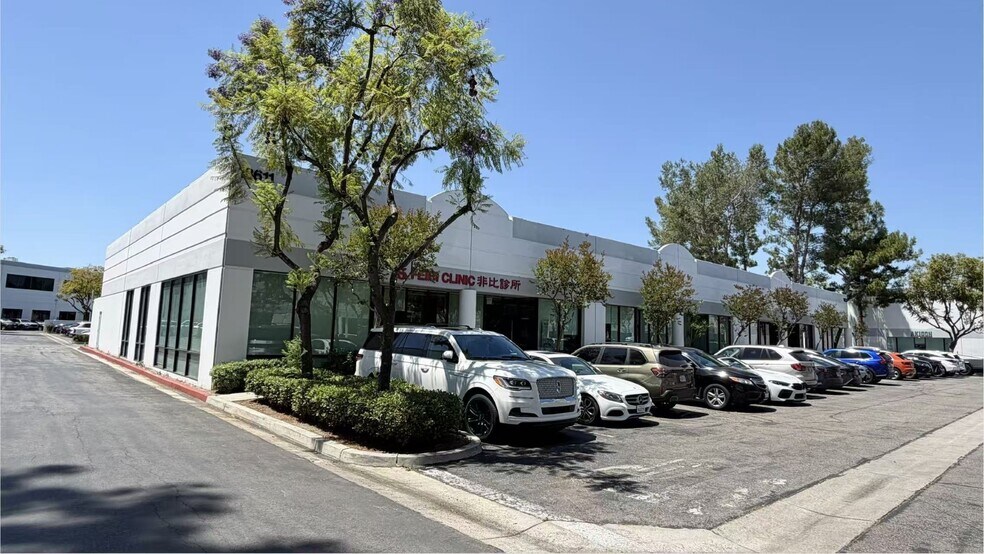 More Photos Of 18611 Gale Ave, City of Industry Medical For Lease