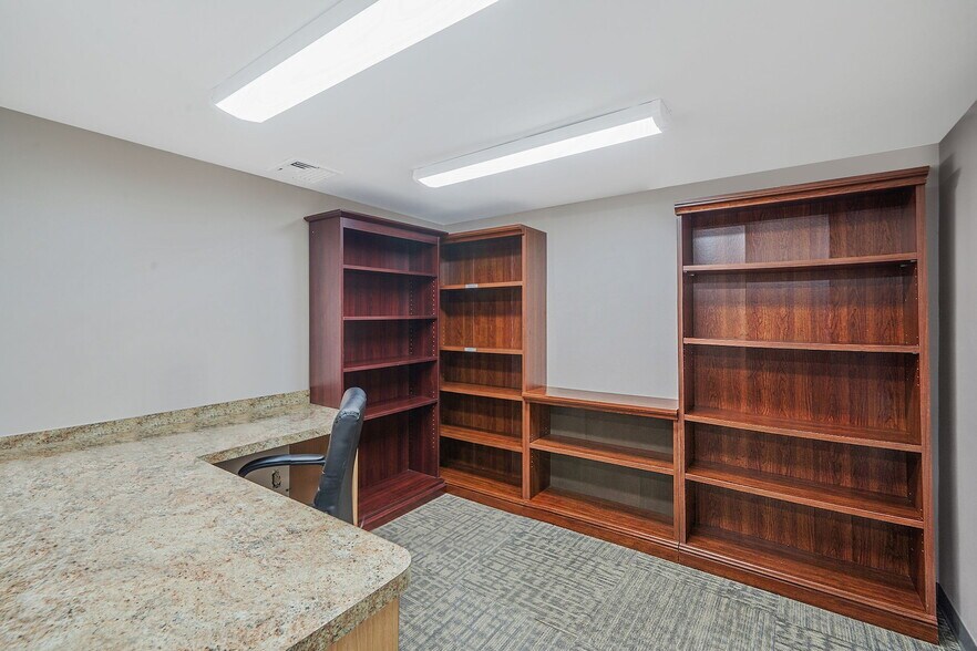 More Photos Of 2983 Long Beach Rd, Oceanside Medical For Sale