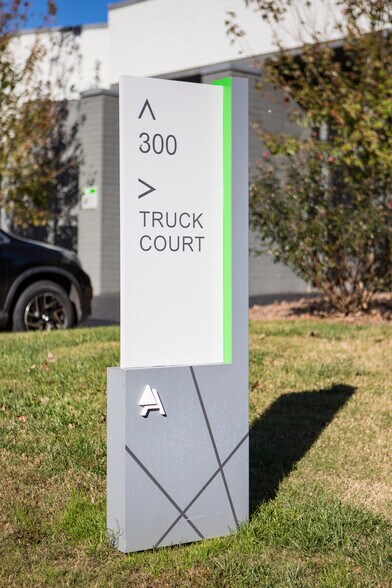 More Photos Of 3000 Northwoods Pky, Norcross Unknown For Lease