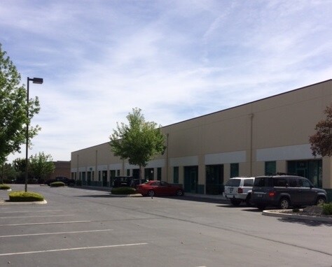 More Photos Of 3545 Airway Dr, Reno Light Distribution For Lease