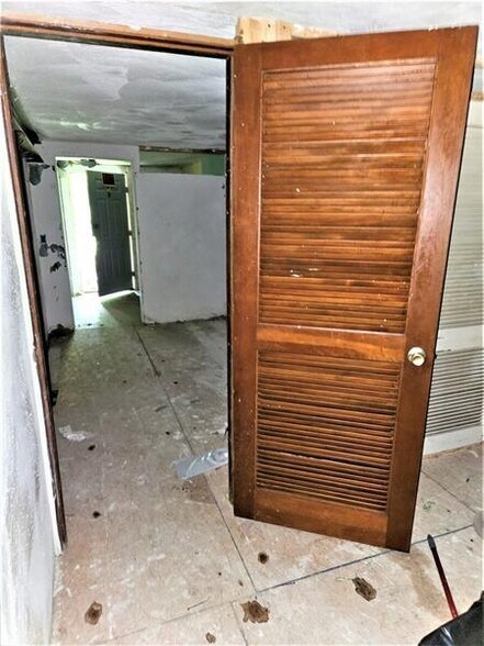 More Photos Of 6081 William Penn Hwy, Export Office For Sale