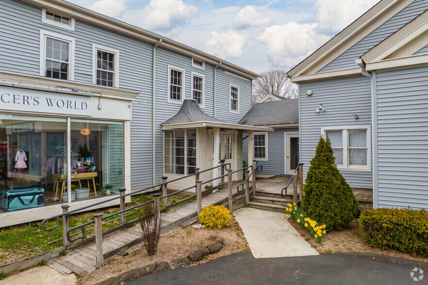 More Photos Of 2285 Whitney Ave, Hamden Medical For Sale