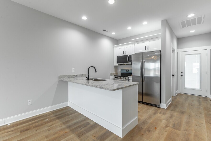 More Photos Of 916 Airport Rd, Chattanooga Multifamily For Sale