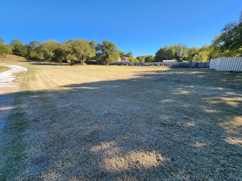 More Photos Of 485 Calhoun Bnd, Azle Land For Lease