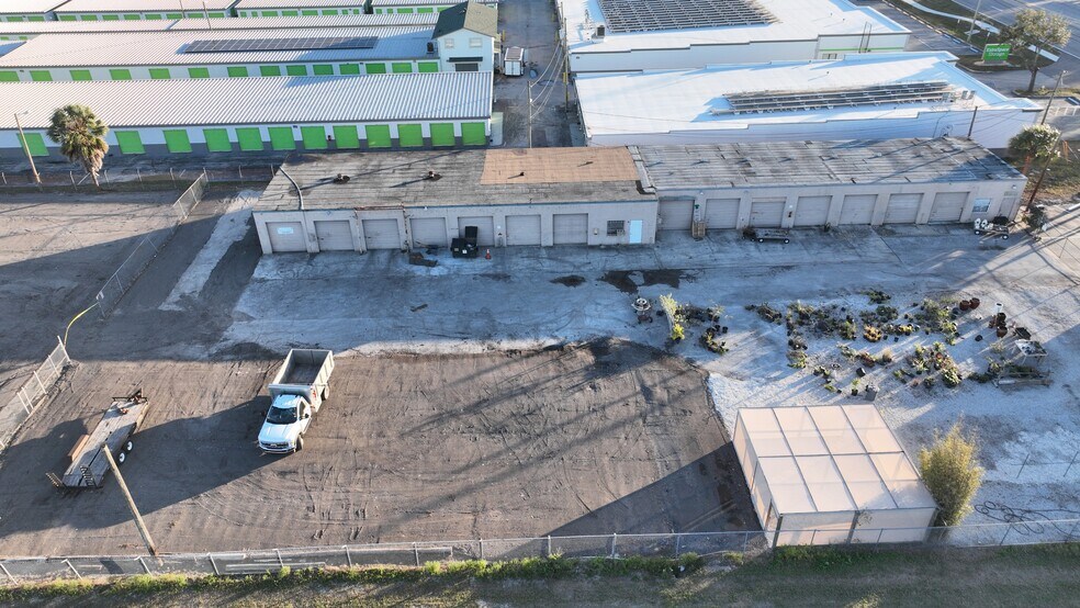 More Photos Of 1625 Starkey Rd, Largo Warehouse For Lease