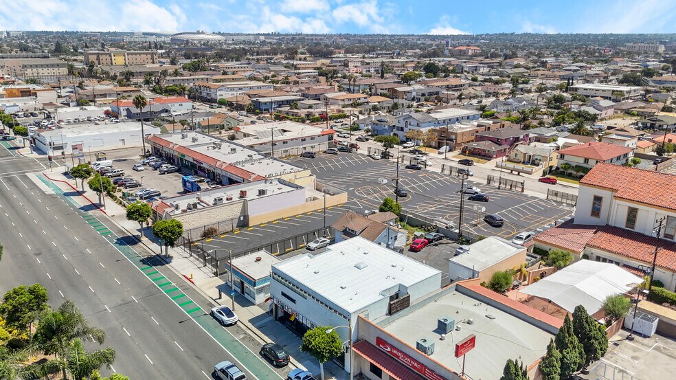 More Photos Of 11850 Hawthorne Blvd, Hawthorne Storefront Retail Residential For Sale