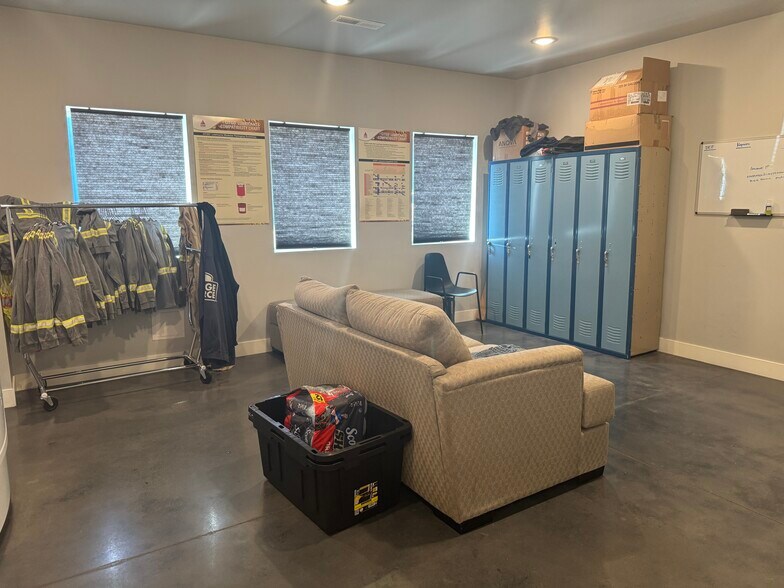 More Photos Of 2294 W 700 S, Springville Warehouse For Sale