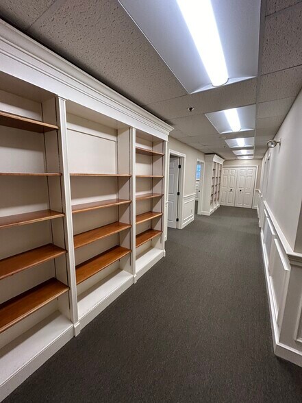 More Photos Of 1290 Worcester Rd, Framingham Office For Lease