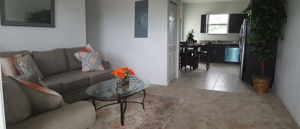 More Photos Of 105 2nd St, Lake Park Apartments For Lease