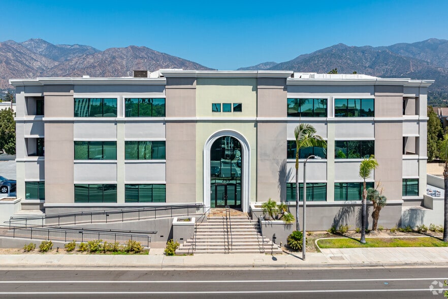 More Photos Of 255 E Santa Clara St, Arcadia Coworking Space