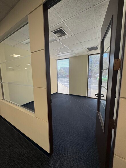 More Photos Of 416 N Stanton St, El Paso Office For Lease