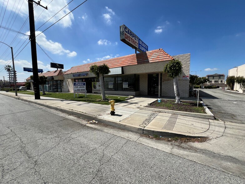 Primary Photo Of 539-563 N Azusa Ave, West Covina Unknown For Lease