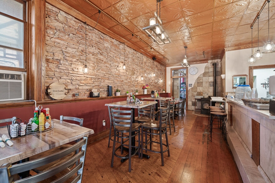 More Photos Of 509 N River St, Hot Springs Restaurant For Sale